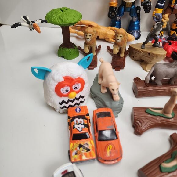 Massive Lot of 48 Pieces Fast Food Happy Meal Toys Basketball Paw Patrol & More - Picture 3 of 15